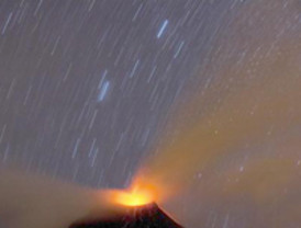 El Tungurahua mantiene emisión de gases y ceniza