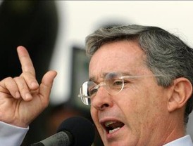 Bachelet pide “no caer en alarmismos” por la crisis