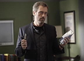 Hugh Laurie cambia el bastón por los escenarios: este jueves, concierto en Barcelona