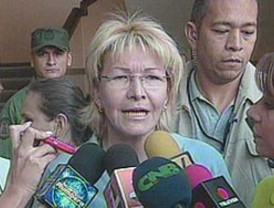 Cuba reemplaza a dirigente histórico de cargo de fiscal general