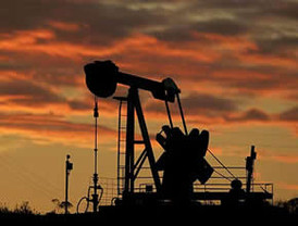 El Índice de Producción Industrial cae un 8,6% en junio, casi un punto menos que en España