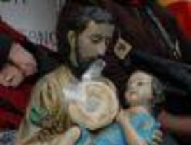 Miles de fieles veneran a San Cayetano en Liniers