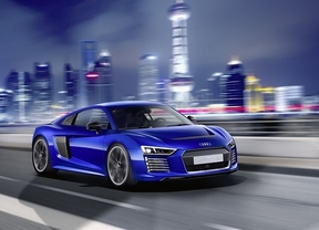 Audi desvela en Asia un R8 e-tron 'concept' con funciones de conducción pilotada