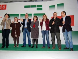 Díaz critica que Arenas, 'cuando pudo, estranguló a Andalucía, por eso no es una persona de fiar'