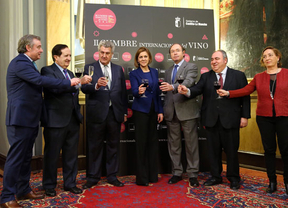 Cospedal: "tenemos que colocar al vino de Castilla-La Mancha en todos los mercados y continentes"