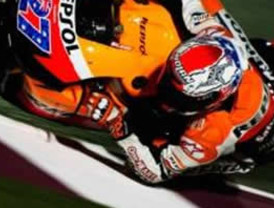 Casey Stoner al frente en entrenamientos del MotoGP de Qatar