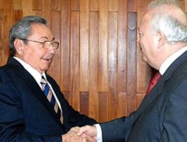 Neoyorquinos ven a alcalde frío pero aprueban su gestión