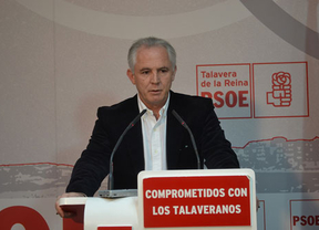 PSOE: "Cospedal viene a Talavera de la Reina a escondidas"