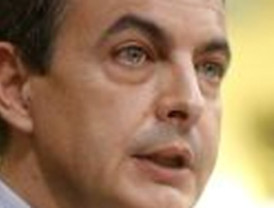 ZP compara las encuestas con los perfumes: 'Se pueden oler, pero no hay que beberlas'
