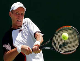 Chacón contradice a De la Vega: España sí ha decidido ya enviar más tropas a Afganistán