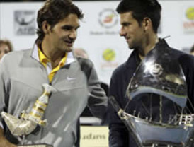 Djokovic vuelve a vencer a Federer y gana tercer título en Dubai