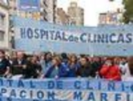 Trabajadores del Clínicas denuncian 'vaciamiento' de la institución