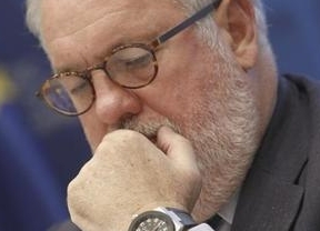 Un capote para Cañete: su sucesora en Agricultura, García Tejerina, niega el machismo del candidato del PP