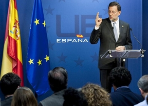 Rajoy sorprende anunciando que no pedirá ayuda europea para relajar el acoso de la deuda 