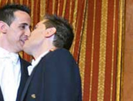 Gobierno afirma que sólo una televisora se niega a acatar la ley