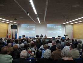 De la Vega y el selecto Harvard Club