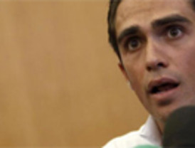 Contador ya no amenaza con retirarse, aunque insiste en que no acepta sanción por dopaje
