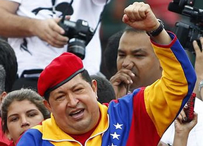 Chávez sigue guerreando: 'totalmente libre' del cáncer, presenta su nueva campaña electoral