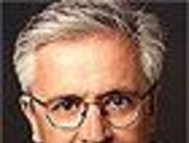 Joan Clos, 'descorbatado' para la foto de familia del Gobierno