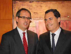 Miles de personas marchan por los 'derechos' de los presos de ETA en San Sebastián