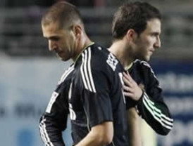 El PP-A abandona el Pleno después de que el PSOE dijera que con Franco 'estaban mejor'