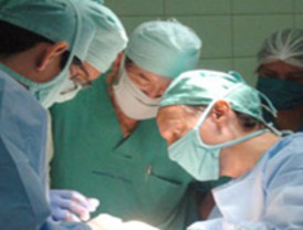 La Profesión Médica no descarta una huelga salvaje contra las medidas del Gobierno regional