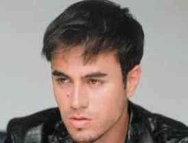 Enrique Iglesias lidera listas de EEUU