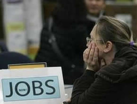 Desempleo en Estados Unidos cae a 9.4%