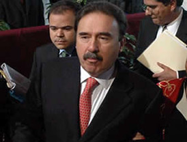 Congresista 'mataperro' en las portadas