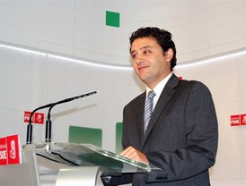 Velasco dimite también como 'número dos' del PSOE-A