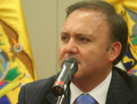 El Instituto de Aviación de Moscú, interesado en el sector aeronáutico de la región