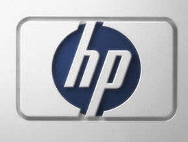 España: participan miles de personas en una `guerra de tomates; lanzaron 113 toneladas…