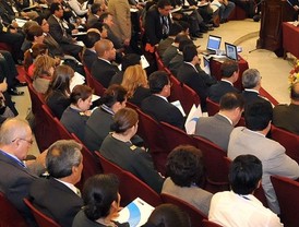 Ahora, no es política, ¿verdad?