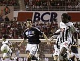 AZ Alkmaar, con Moreno vence 2-1 al Heracles en Holanda