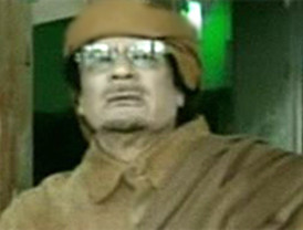Gadafi dice que no se irá de Libia: 'Voy a morir como un mártir'