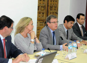El alcalde de Cuenca también pide ayuda a la Junta para promocionar su turismo