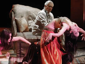 Aclaman a Mario Vargas Llosa en Bellas Artes