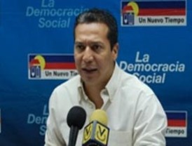 Isabel Pantoja dice que es una 'cortina de humo'... como 'Lola Flores o Ana Torroja'