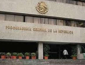 Asegura AMPF 18 toneladas de ropa nueva y usada en tianguis delegación Cuauhtémoc