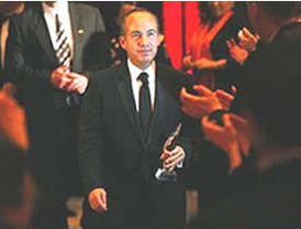 González pinta el panorama latino muy 'negro' por la crisis