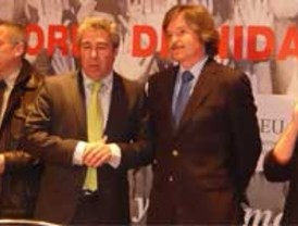 Las víctimas del terrorismo condenan el proceso de paz del Gobierno y exigen la dimisión de Rubalcalba