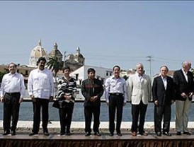 Cubanos, Castro no está muerto