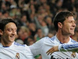 Un regalo del Atlético en el último minuto deja fácil la eliminatoria al Madrid (3-1)