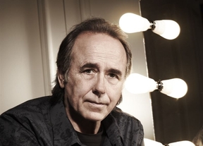 Serrat suspende un concierto en Zaragoza por la disfonía que sufre