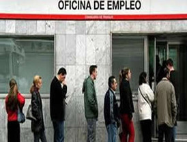 El Gobierno de España prorrogará seis meses más la ayuda de 426 euros para desempleados