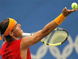 Aznar, 'estrella' de la campaña: 'Cada voto que no tenga el PP es un voto para ETA'