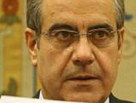 Alonso no tira la toalla, pero se aferra a componentes 'mágicos' para su R29