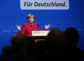 Merkel habría logrado sobrevivir a la crisis con una victoria histórica, pero obligada a buscar una Gran Coalición