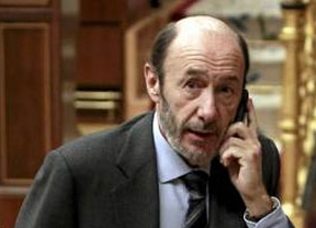 Rubalcaba asegura que Rajoy negocia con el BCE para evitar un segundo rescate