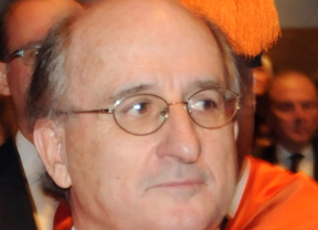 Brufau, doctor honoris causa por la Ramón Llull